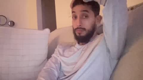 papicubano_guapo23cm online show from 4, 11, 2025