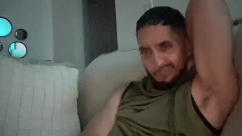 Snapshot of papicubano_guapo23cm chatting on 4, 7, 2026 papicubano_guapo23cm online show from 4, 7, 2026