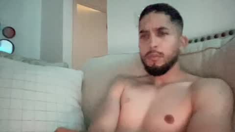 Snapshot of papicubano_guapo23cm chatting on 5, 7, 2026 papicubano_guapo23cm online show from 5, 7, 2026