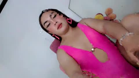 Snapshot of papigoddesslover chatting on 8, 3, 2025 Fina Dwarf online show from 8, 3, 2025