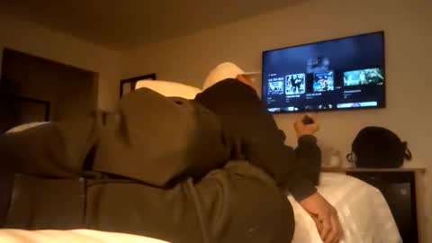 papilos25 online show from 2, 12, 2025