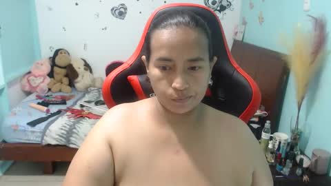 Snapshot of pareja_explosivasexx chatting on 19, 2, 2025 Luna online show from 19, 2, 2025