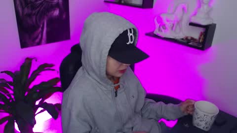 Paris D angelo online show from 4, 3, 2025