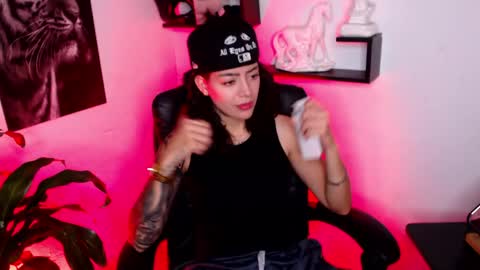 Paris D angelo online show from 21, 4, 2026