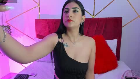 Snapshot of paris_evans_01 chatting on 1, 10, 2025 paris_evans_01 online show from 1, 10, 2025