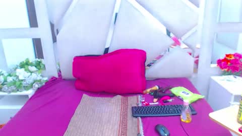 paris_squirtt online show from 23, 5, 2026