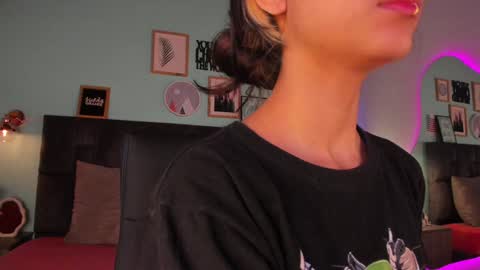 PARIS online show from 30, 1, 2025