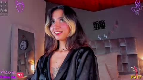 PARIS online show from 11, 2, 2025