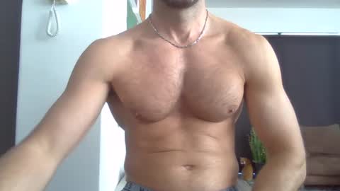 Snapshot of parisien75015 chatting on 31, 12, 2024 Porn Actor 21cm Hetero online show from 31, 12, 2024