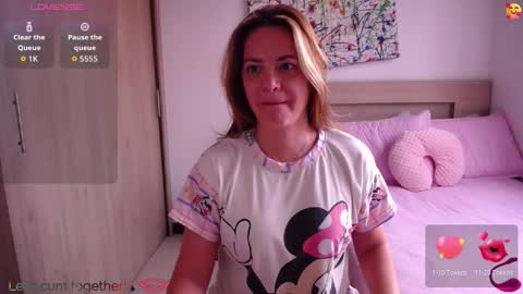 Paris online show from 22, 9, 2025