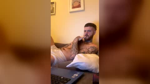Snapshot of parkertom525 chatting on 23, 4, 2026 parkertom525 online show from 23, 4, 2026