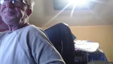 pascal88881 online show from 15, 10, 2025