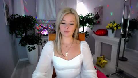Snapshot of passionate_babe chatting on 4, 2, 2025 I have returned from vacation and I am glad to share my energy and emotions with you online show from 4, 2, 2025