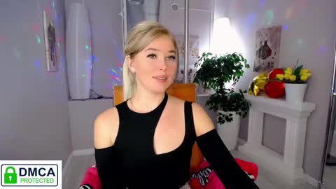 Snapshot of passionate_babe chatting on 6, 3, 2025 I have returned from vacation and I am glad to share my energy and emotions with you online show from 6, 3, 2025