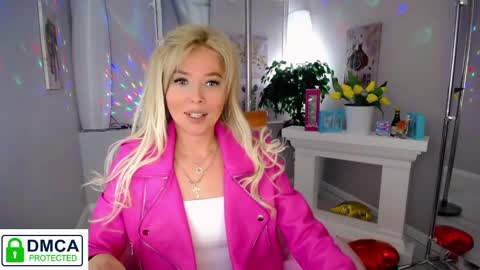 Snapshot of passionate_babe chatting on 7, 3, 2025 I have returned from vacation and I am glad to share my energy and emotions with you online show from 7, 3, 2025