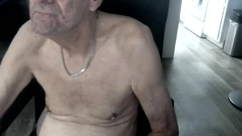 Snapshot of pastelito76 chatting on 13, 7, 2026 Bob online show from 13, 7, 2026