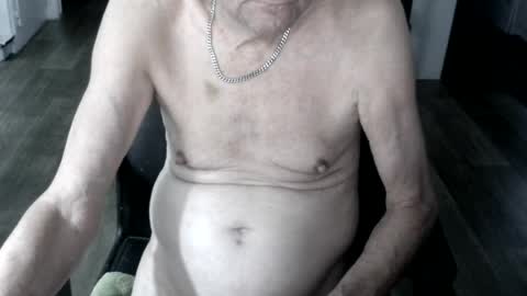 Snapshot of pastelito76 chatting on 21, 7, 2026 Bob online show from 21, 7, 2026