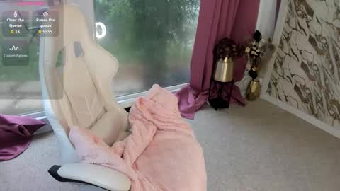 Snapshot of patriciakeys chatting on 3, 10, 2025 Patricia online show from 3, 10, 2025