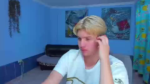 .... online show from 18, 10, 2025