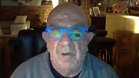 Snapshot of patvac chatting on 29, 4, 2026 patvac online show from 29, 4, 2026