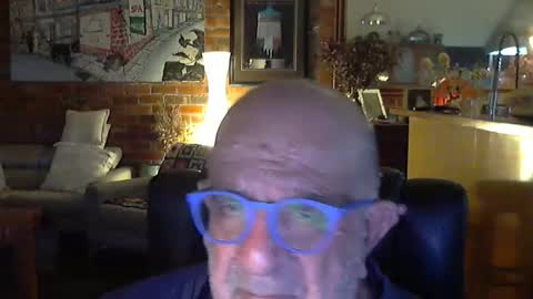 Snapshot of patvac chatting on 14, 5, 2026 patvac online show from 14, 5, 2026