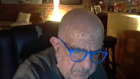 Snapshot of patvac chatting on 25, 5, 2026 patvac online show from 25, 5, 2026