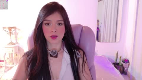 Sofa online show from 8, 4, 2026