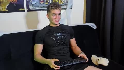 Paull George online show from 18, 10, 2025