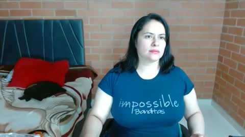 Snapshot of paula__117 chatting on 1, 6, 2026 paula__117 online show from 1, 6, 2026