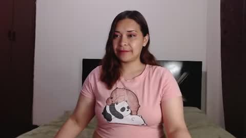 Snapshot of paula_anderson chatting on 6, 7, 2026 PAULA online show from 6, 7, 2026