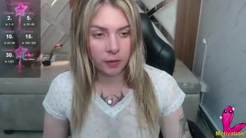 Snapshot of paula_b_ chatting on 27, 6, 2026 Paula online show from 27, 6, 2026