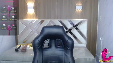 Snapshot of paula_b_ chatting on 8, 7, 2026 Paula online show from 8, 7, 2026