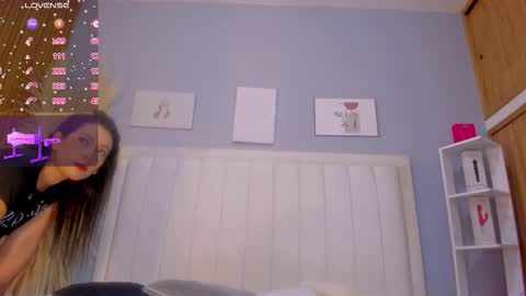 Pau online show from 10, 11, 2025