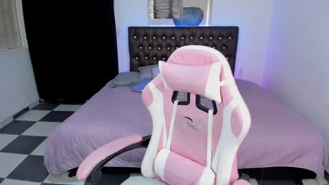 CALL ME PAULA  online show from 20, 2, 2025