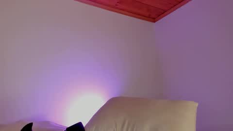 Paula perez - online show from 9, 2, 2025