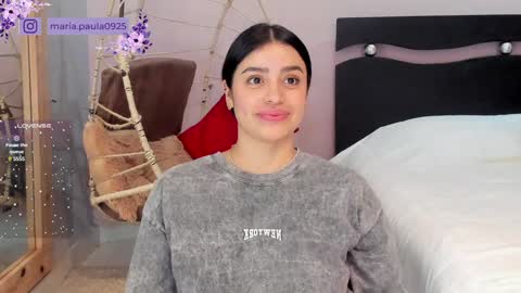 Snapshot of paulafer_ chatting on 23, 12, 2024 online show from 23, 12, 2024