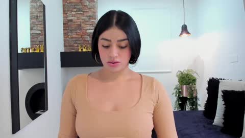Snapshot of paulafer_ chatting on 29, 12, 2024 online show from 29, 12, 2024