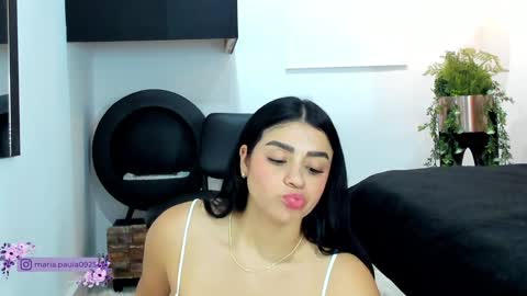 Snapshot of paulafer_ chatting on 20, 1, 2025 online show from 20, 1, 2025