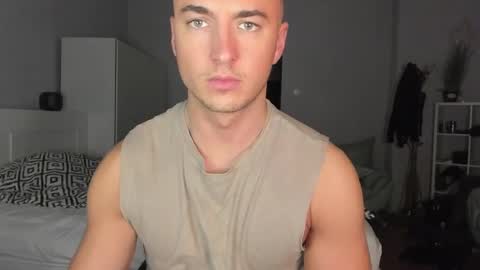 paulblack021 online show from 18, 11, 2025