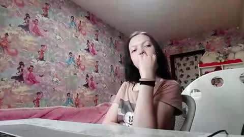 Leila online show from 27, 7, 2026