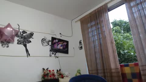 Snapshot of paulet_ chatting on 6, 1, 2025 paulet latiin online show from 6, 1, 2025