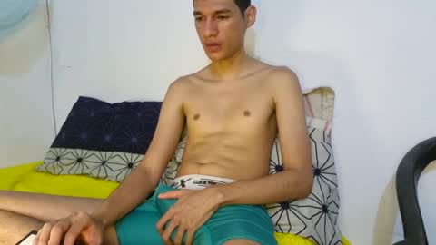 Paul Mklain online show from 1, 1, 2025