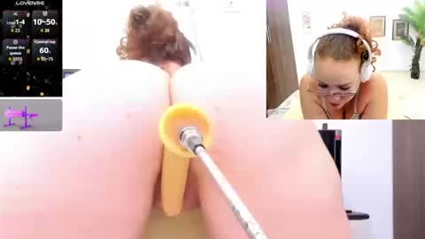 Paulina Davis  online show from 23, 9, 2025