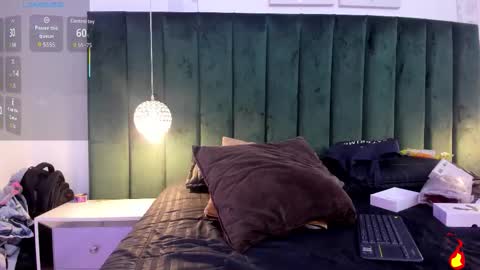 Paulina online show from 8, 11, 2025