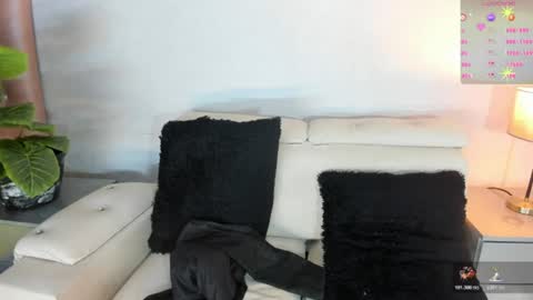Snapshot of paulinasaeenz chatting on 6, 7, 2026 PaulinaSaennz online show from 6, 7, 2026
