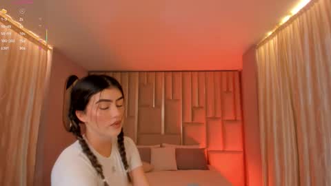 Paulina Santos  online show from 28, 2, 2026