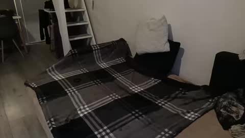 paulobascet online show from 26, 2, 2025