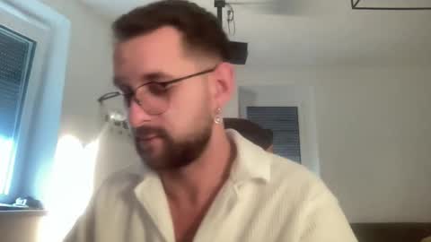 love bush online show from 11, 10, 2025