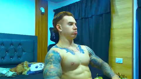 Snapshot of paulthompson_ chatting on 16, 6, 2026 Paul online show from 16, 6, 2026