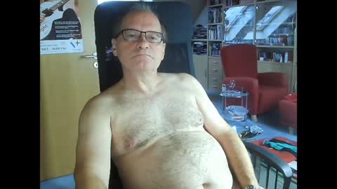 Snapshot of pavlovsdog2006 chatting on 3, 12, 2024 Pavlov aka Peter online show from 3, 12, 2024